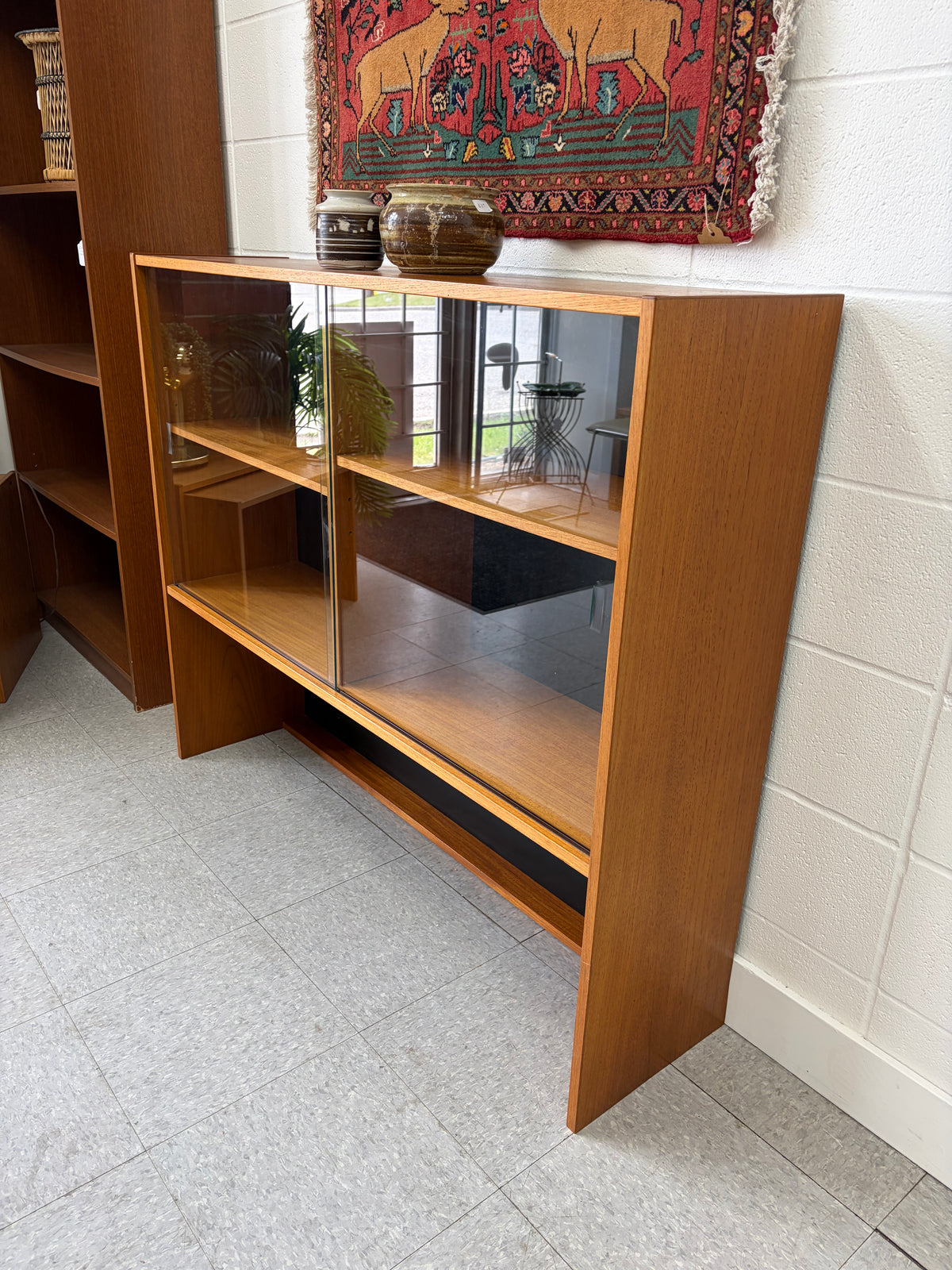 Vintage display/bookcase | Reclaim Vintage