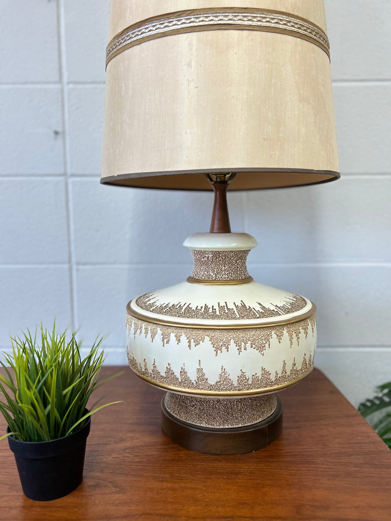 Huge ceramic lamp