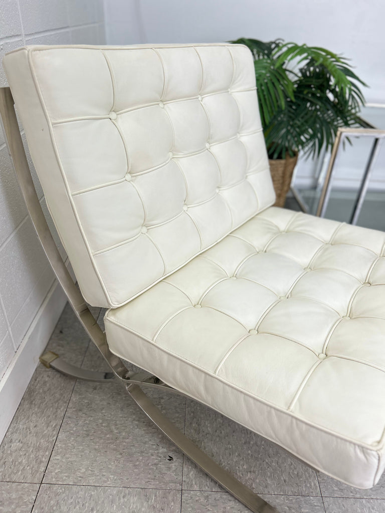 Barcelona style lounge chair