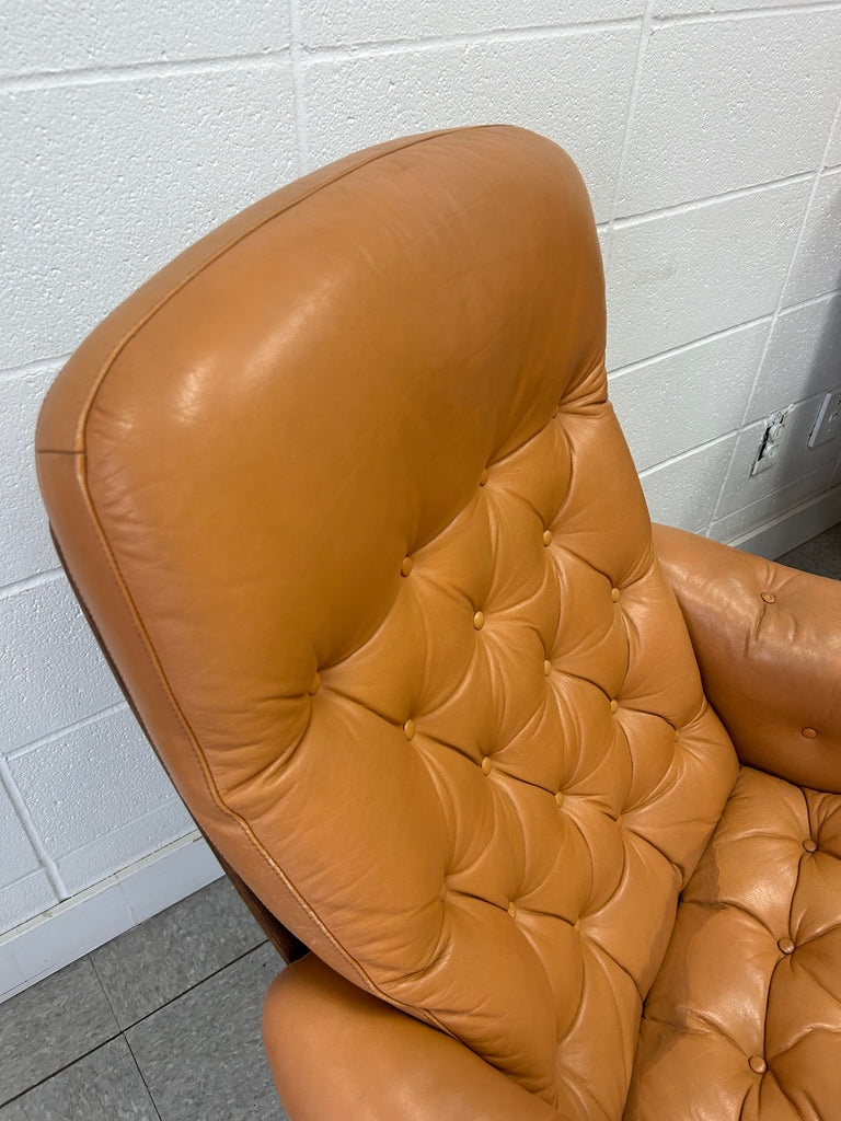 Swedish leather lounger set