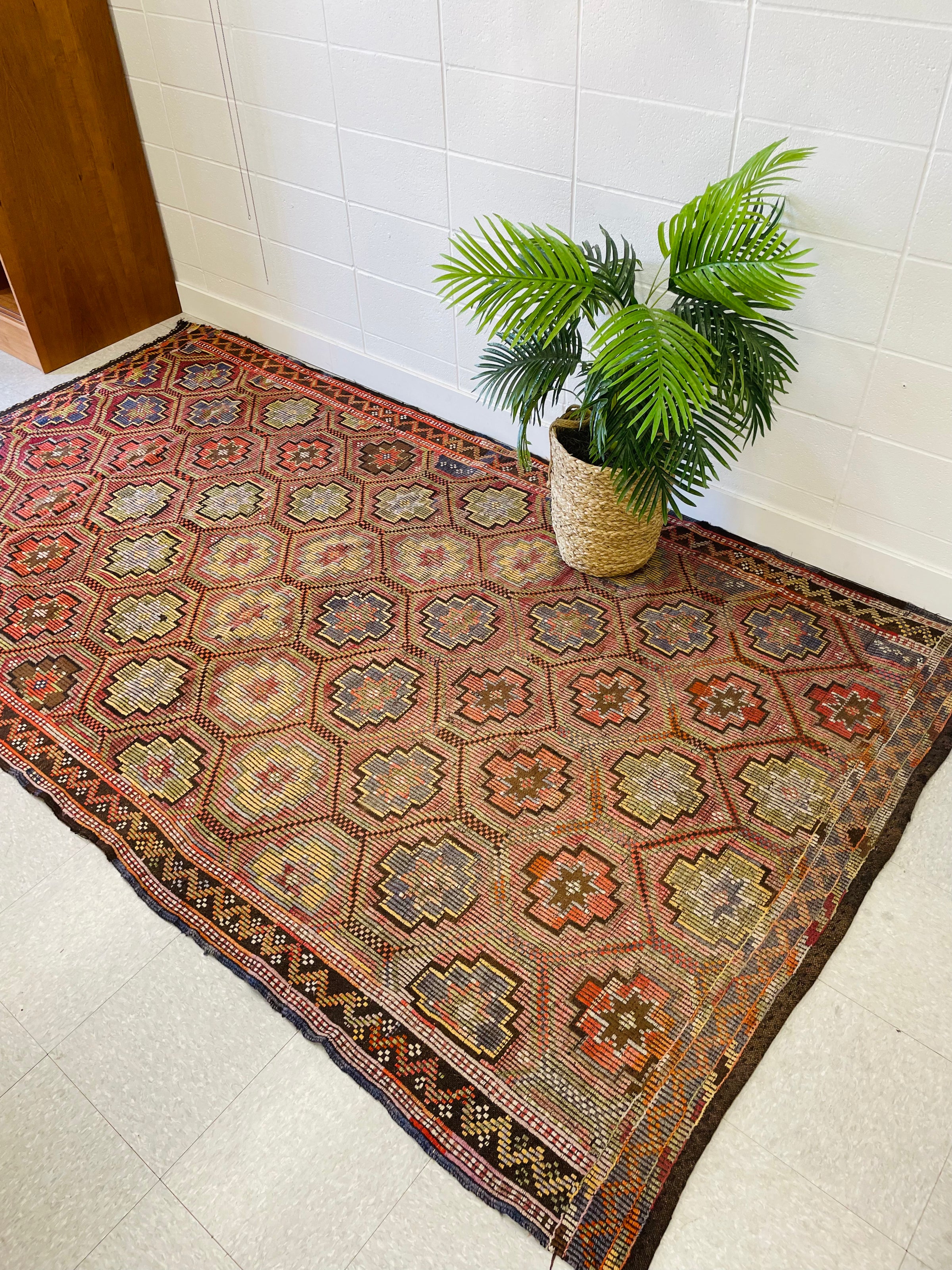 Hand-knotted vintage rug | Reclaim Vintage